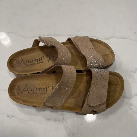 Autenti Shoes - Autenti leather studded sandals EU size: 39 US size : 8.5-9